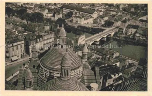 AK / Ansichtskarte PERIGUEUX 24 Dordogne Cathédrale-Saint-Front Clochetons Kuppeln Vogelperspektive Isle Bruecke Daecher