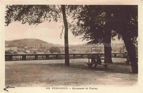 AK / Ansichtskarte PERIGUEUX 24 Dordogne Esplanade-de-Tourny Balustrade Baeume Bank Sitzende Huegel