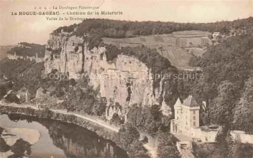 AK / Ansichtskarte La Roque-Gageac Sarlat-la-Caneda 24 Dordogne Château-de-la-Malartrie Vallée-de-la-Dordogne Felsen Dordogne Dorf Weinberge Schloss