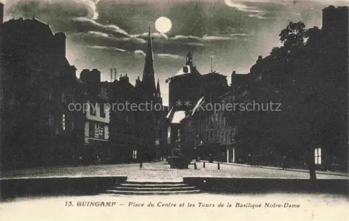 AK / Ansichtskarte GUINGAMP 22 Cotes-d Armor Place-du-Centre Basilique-Notre-Dame Tuerme Platz Mondnacht Haeuser