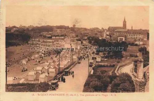 AK / Ansichtskarte Saint-Quay-Portrieux 22 Cotes-d Armor Strand Badehaeuschen Kirche Stadtansicht Autos Promenade Kueste