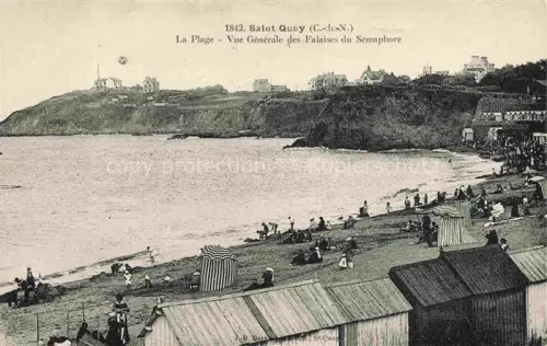 AK / Ansichtskarte Saint-Quay-Portrieux 22 Cotes-d Armor Strand Badehaeuschen Falaises-du-Sémaphore Badegaeste Kueste Villen Klippe