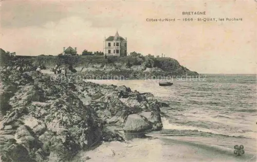 AK / Ansichtskarte Saint-Quay-Portrieux 22 Cotes-d Armor Les-Rochers Felsen Kueste Villa Meer Bretagne Boot