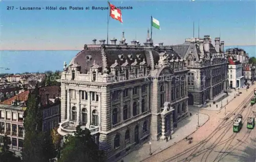 AK / Ansichtskarte LAUSANNE VD Hôtel-des-Postes Banque-Cantonale Strassenbahn Flagge Genfer-See Stadtpanorama