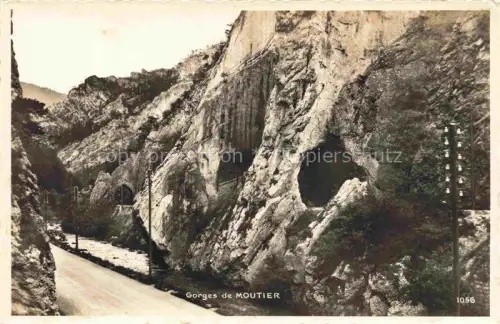 AK / Ansichtskarte Moutier BE Gorges-de-Moutier Schlucht Fels Strasse Fluss Felshoehlen