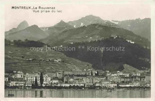 AK / Ansichtskarte MONTREUX  VD La-Rouvenaz Genfersee Berge Stadtansicht Hotels Weinberge Schneeberge Seeblick