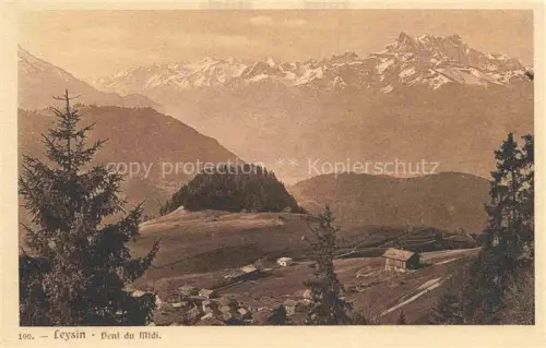 AK / Ansichtskarte Leysin VD Dent-du-Midi Bergdorf Alpen Tannen Wiesen Haeuser