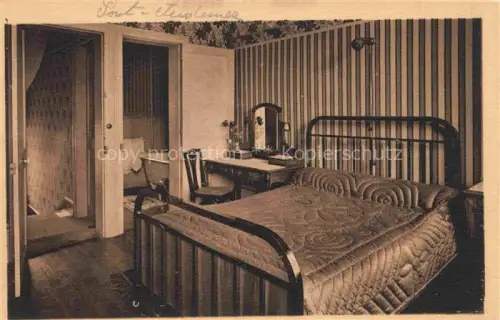 AK / Ansichtskarte Pont-Audemer BERNAY 27 Eure Auberge-du-Vieux-Puits Vue-d une-Chambre Hotelzimmer Bett Schreibtisch Tapete Badezimmer Innenraum
