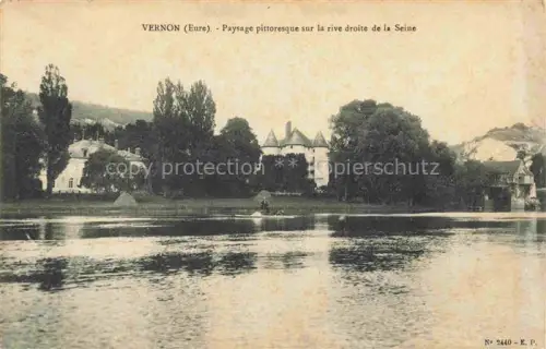 AK / Ansichtskarte Vernon  Evreux 27 Eure Seine Rive-droite Schloss Tuerme Boot Baeume Huegel Paysage-pittoresque