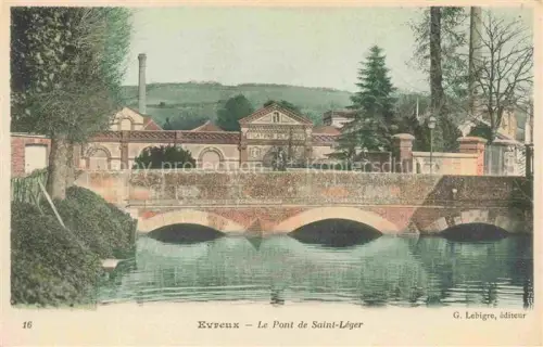 AK / Ansichtskarte EVREUX 27 Eure Pont-de-Saint-Léger Bruecke Filature Fabrik Schornstein Fluss Baeume handkoloriert