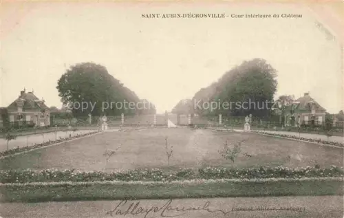 AK / Ansichtskarte St-Aubin-d Ecrosville EVREUX 27 Eure Cour-intérieure Château Allee Garten Tor Rasen Baeume Parkanlage