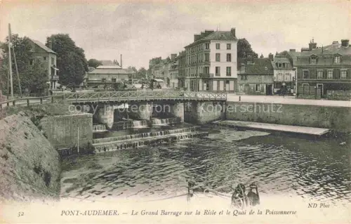 AK / Ansichtskarte Pont-Audemer BERNAY 27 Eure Grand-Barrage Risle Quai-de-la-Poissonnerie Wehr Bruecke Haeuser
