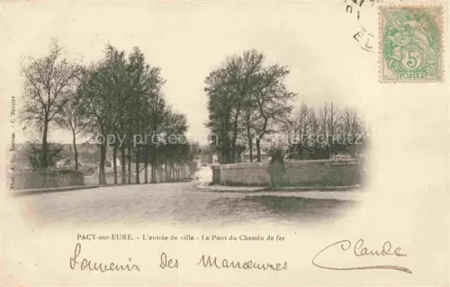AK / Ansichtskarte Pacy-sur-Eure Evreux 27 Eure Pont-du-Chemin-de-fer Eisenbahnbruecke Allee Stadteingang Baeume