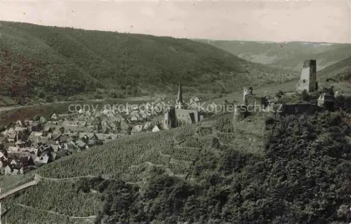 AK / Ansichtskarte Klotten Mosel Cochem-Zell Rheinland-Pfalz Mosel Burgruine Weinberg Kirchturm Dorf Tal S/W-Fotokarte