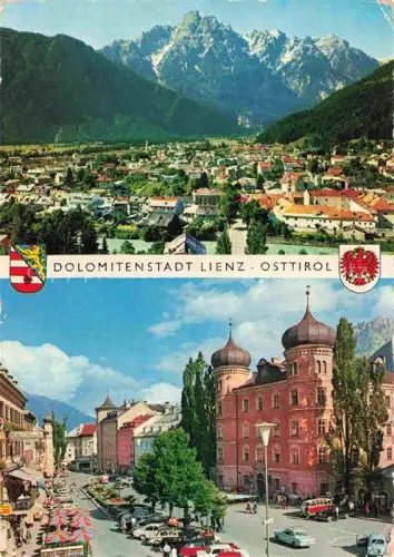 AK / Ansichtskarte LIENZ  Tirol AT Hauptplatz Stadtansicht Dolomiten Berge Spitzkofel Schloss-Bruck Autos