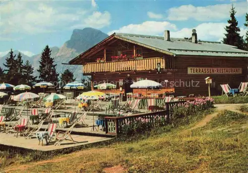 AK / Ansichtskarte SEEFELD Tirol AT Gschwandtkopf Terrassen-Restaurant Liegestuehle Sonnenschirme Berge Tannen Filmstaette