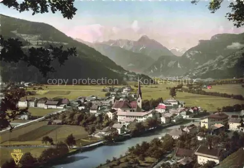 AK / Ansichtskarte Zell am Ziller Zillertal Tirol AT Tristner Zillertal Kirche Fluss Berge Ort Wiesen Tal Gesamtansicht-Ort
