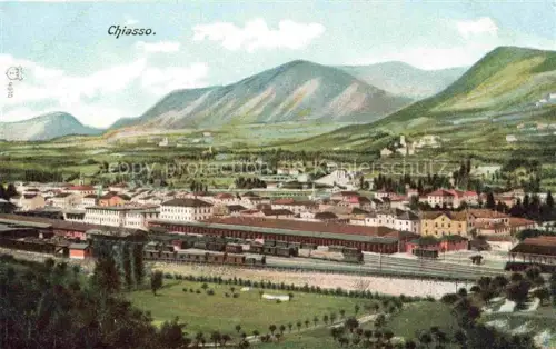 AK / Ansichtskarte Chiasso TI Bahnhof Gleise Stadtansicht Berge Tal Eisenbahn