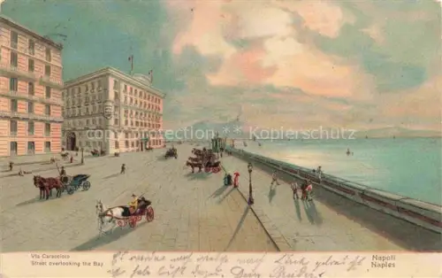 AK / Ansichtskarte NAPOLI Neapel Naples IT Via-Caracciolo Pferdekutschen Vesuv Golf-von-Neapel Promenade Hotel Meer Passanten