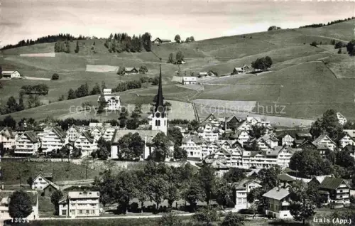 AK / Ansichtskarte Gais Appenzell AR Kirche Dorfansicht Haeuser Huegel Wiesen Appenzellerhaus