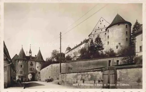 AK / Ansichtskarte Porrentruy JU Porte-de-France Château Stadttor Turm Befestigungsmauer Auto Gasse
