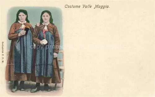 AK / Ansichtskarte Valle Maggia Maggiatal Vallemaggia TI Tracht Frauen Kostuem Volkstracht Portraet
