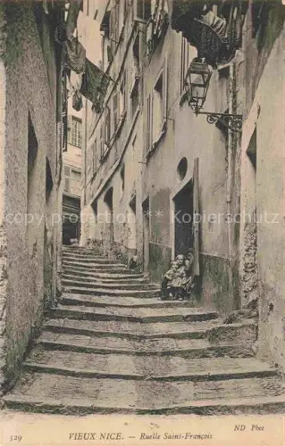 AK / Ansichtskarte NICE   Nizza 06 Alpes-Maritimes Ruelle-Saint-Francois Vieux-Nice Gasse Treppe Altstadt Waescheleine Kinder Laterne