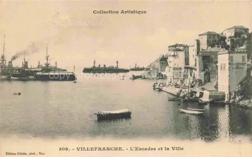 AK / Ansichtskarte Villefranche-sur-Mer NICE 06 Alpes-Maritimes Escadre Kriegsschiffe Hafen Bucht Hotel-de-la-Reserve Dampfer Stadtansicht