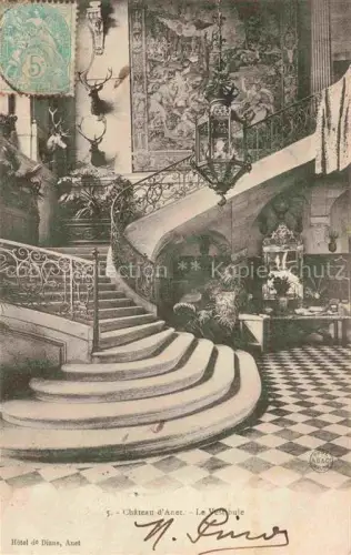 AK / Ansichtskarte Anet DREUX 28 Eure-et-Loir Château-d Anet Vestibule Treppenhaus Treppe Hirschkoepfe Wandteppich Laterne Schachbrettboden