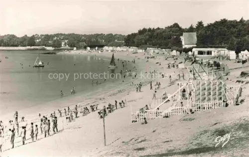 AK / Ansichtskarte Benodet Quimper 29 Finistere La-Grande-Plage Strand Badegaeste Segelboote Badekabinen Baeume Meer