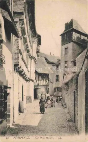 AK / Ansichtskarte Quimperle 29 Finistere Rue-Dom-Morice Altstadt Gasse Turm Fachwerk Frauen Passanten