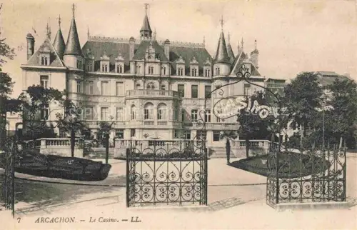 AK / Ansichtskarte ARCACHON 33 Gironde Casino Schloss Eingangstor Schmiedeeisen Tuerme Gartenanlage