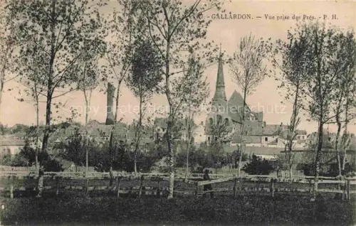 AK / Ansichtskarte Gallardon CHARTRES 28 Eure-et-Loir Kirche Kirchturm Ruine Baeume Wiese Daecher Panorama
