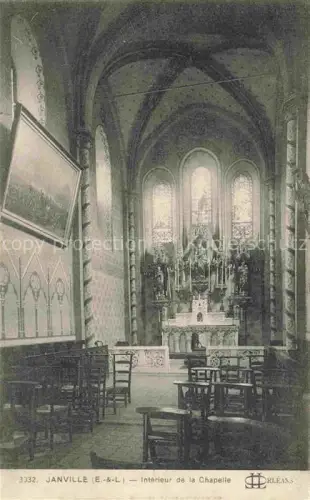 AK / Ansichtskarte Janville CHARTRES 28 Eure-et-Loir Kapelle Altar Kircheninneres Buntglasfenster Kirchenstuehle Gewoelbe