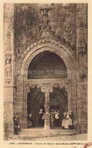 AK / Ansichtskarte Quimperle 29 Finistere Porche-de-l Eglise-Saint-Michel Kirchenportal Gotik Bretonische-Tracht Frauen Steinrelief