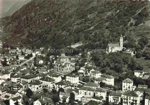 AK / Ansichtskarte Biasca Riviera TI Fliegeraufnahme Kuppelkirche Kirchturm Daecher Altstadt Berge Hangwald
