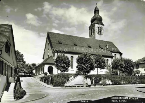AK / Ansichtskarte Degersheim  Toggenburg SG Kath-Kirche Kirchturm Kirchuhr Platz Baeume Toggenburg