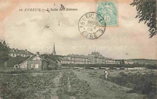 AK / Ansichtskarte EVREUX 27 Eure L Asile-des-Aliénés Psychiatrie Grossgebaeude Feld Kirchturm Baeume