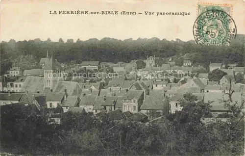AK / Ansichtskarte La Ferriere-sur-Risle EVREUX 27 Eure Daecher Kirche Baeume Wald Haeuser Vogelschau