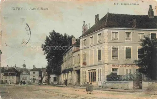 AK / Ansichtskarte Givry Chalon-sur-Saone 71 Saone-et-Loire Place-d Armes Platz Strassenszene Geschaefte Passanten Kinder Baeume