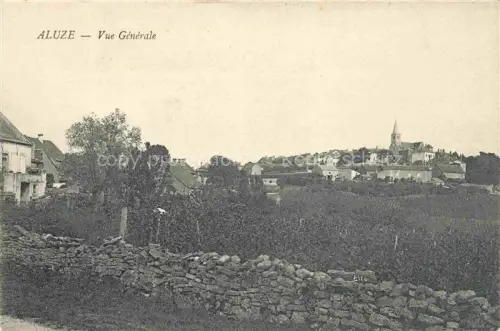 AK / Ansichtskarte Aluze Chalon-sur-Saone 71 Saone-et-Loire Kirchturm Weinberge Steinmauer Daecher Dorf Felder Baeume