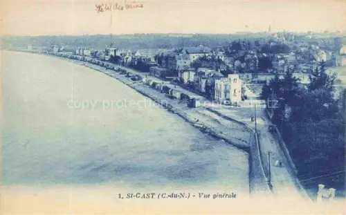 AK / Ansichtskarte Saint-Cast-le-Guildo DINAN 22 Cotes-d Armor Vue-générale Strand Badekabinen Kueste Haeuser Panorama Hôtel-des-Bains