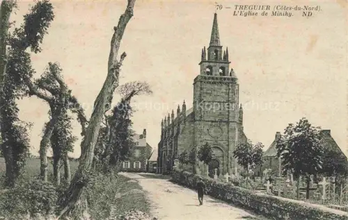 AK / Ansichtskarte Treguier Cotes d Armor Lannion 22 Cotes-d Armor Eglise-de-Minihy Kirche Friedhof Kirchturm Baeume Weg Passant