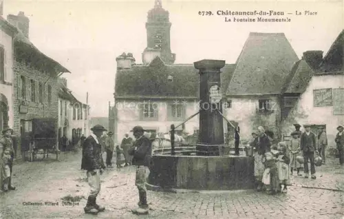 AK / Ansichtskarte Chateauneuf-du-Faou Chateaulin 29 Finistere Place Fontaine-Monumentale Marktbrunnen Passanten Kinder Haeuser Kirchturm
