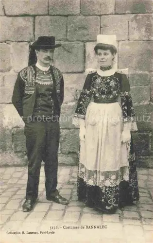 AK / Ansichtskarte Bannalec QUIMPER 29 Finistere Costumes-de-Bannalec Tracht Bretonin Breton Haube Paar Portrait Stickerei