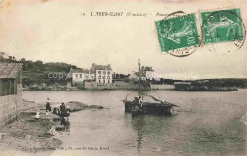AK / Ansichtskarte Lanildut BREST 29 Finistere L Aber-Ildut Pénarpon Hafen Segelboot Fischer Haeuser Bretagne Frauen
