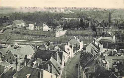 AK / Ansichtskarte Bonneval Chateaudun 28 Eure-et-Loir Rue-de-la-Grève Asile-d Aliénés Vogelperspektive Daecher Psychiatrie Gelaende
