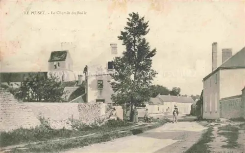 AK / Ansichtskarte Le Puiset CHARTRES 28 Eure-et-Loir Chemin-du-Boële Dorfstrasse Passanten Kirche Mauern Baeume