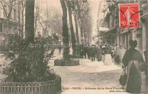AK / Ansichtskarte NICE   Nizza 06 Alpes-Maritimes Avenue-de-la-Gare-Fleurie Promenade Baeume Passanten Geschaefte Palmenpflanzung