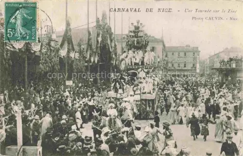 AK / Ansichtskarte NICE   Nizza 06 Alpes-Maritimes Carnaval Festwagen Une-Tournée-sur-le-Zinc Menschenmenge Zuschauer Artillerie